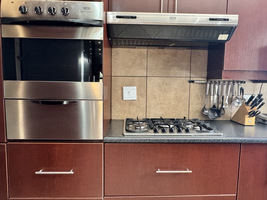 To Let 3 Bedroom Property for Rent in La Hoff North West